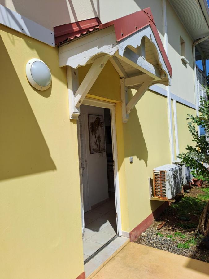 Rdc Appartement En Bord De Mer Au Son Des Vagues Le Moule Luaran gambar