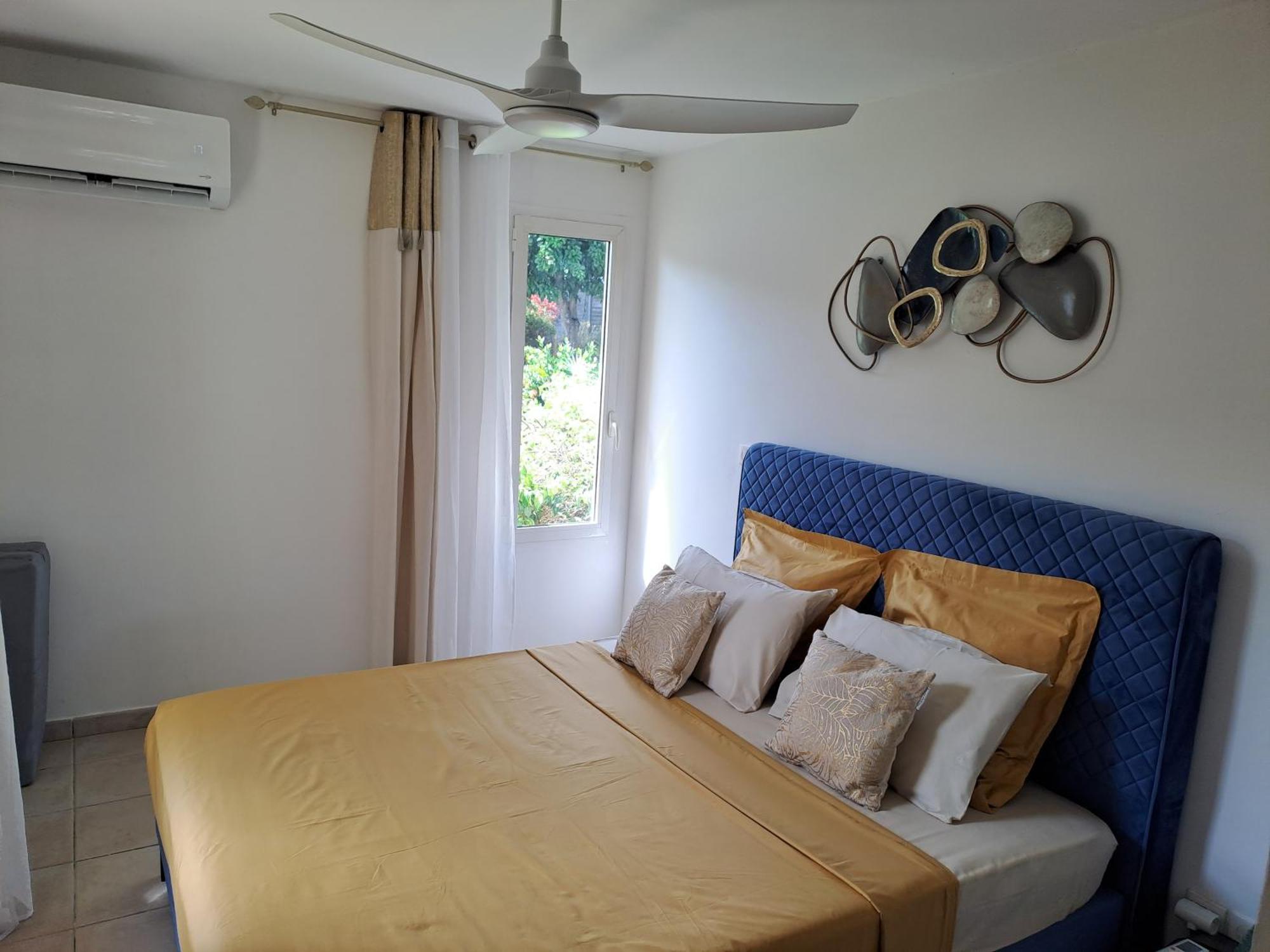 Rdc Appartement En Bord De Mer Au Son Des Vagues Le Moule Luaran gambar
